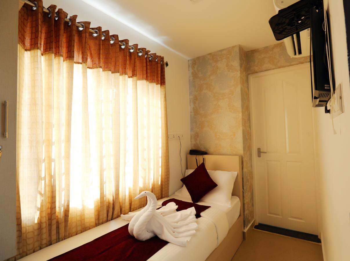 Hotel Swarna Residency Kochi Exteriér fotografie