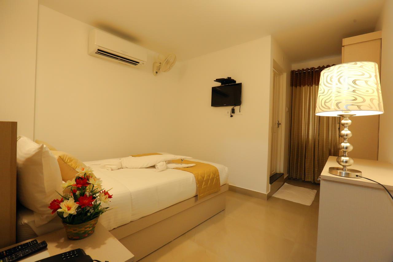 Hotel Swarna Residency Kochi Exteriér fotografie